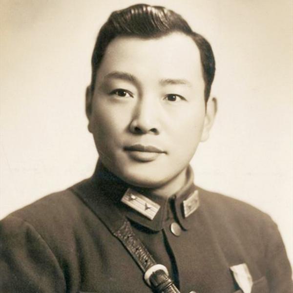 蘭封失守，薛嶽要求槍決桂永清，一看他的老丈人，只好將師長槍斃