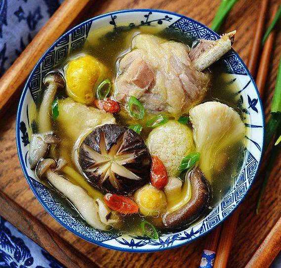 對廣東人來說,吃飯最重要的環節就是喝湯,教你十種靚湯做法 對廣東人來說,吃飯最重要的環節就是喝湯,教你十種靚湯做法