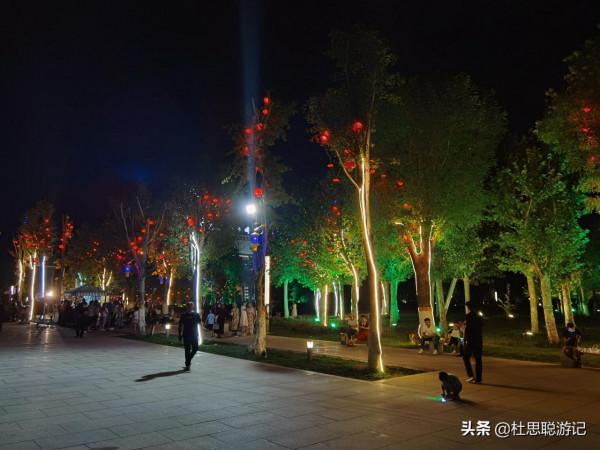 漢EV自駕新疆,暢遊朱雀湖,打卡可克達拉市網紅水上電影 漢EV自駕新疆,暢遊朱雀湖,打卡可克達拉市網紅水上電影