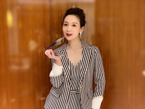 《三生》中錢潔出鏡不多，王麗坤和她年輕時的顏值比，優勢都不大