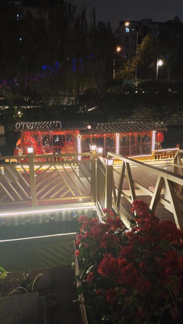 黎明湖碼頭到白馬河燈光秀