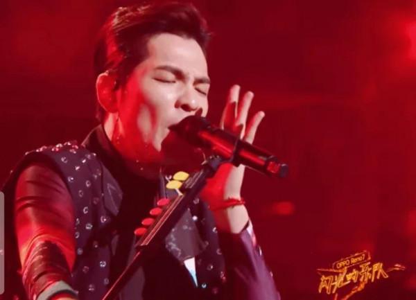 楊坤楊丞琳組雙楊，蕭敬騰沒選張碧晨，《閃光的樂隊》組隊劇情多