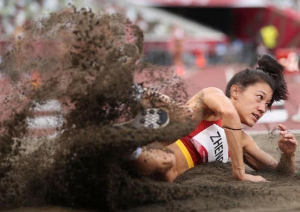 在你我最熟悉的場地，每一滴汗水都是一個故事