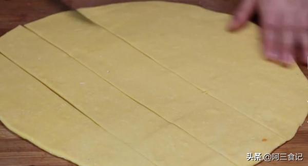 沙琪瑪最簡單的做法，一碗麵粉3個雞蛋，香脆酥軟，比買的還好吃