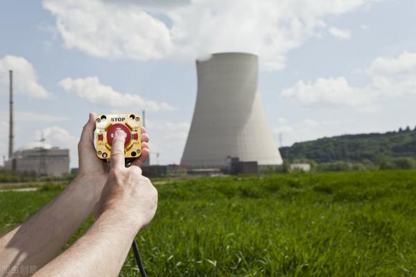 軍工&plus;核電&plus;華為概念，南方最大的鋼鐵行業，股價僅僅3&period;12元