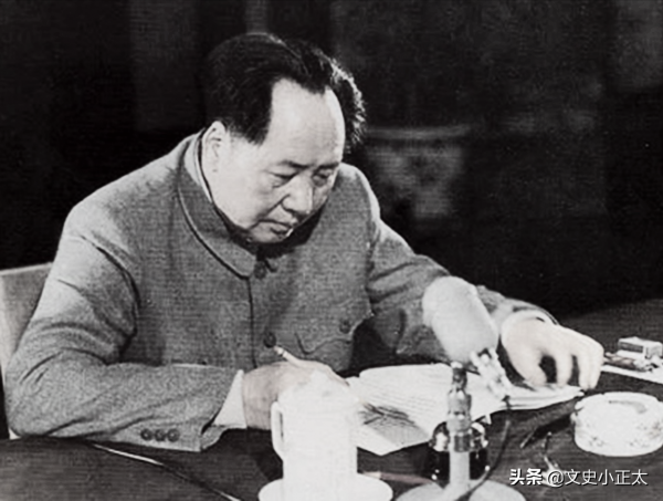 李訥排隊瞻仰毛主席，工作人員一眼認出，李訥：我只是來看看爸爸