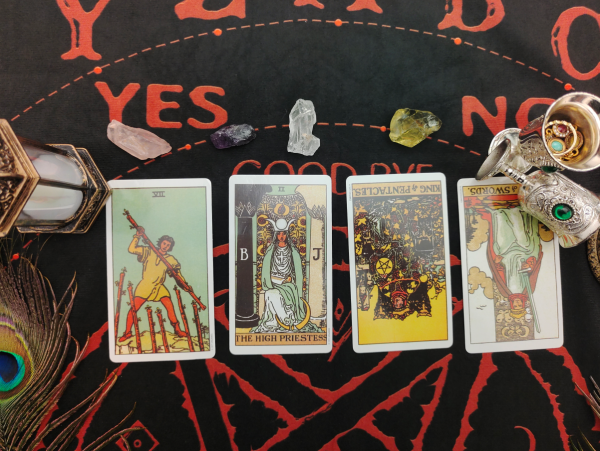 塔羅師月暮金牛座複合感情運勢：還能火花重燃 需要療愈開啟心結