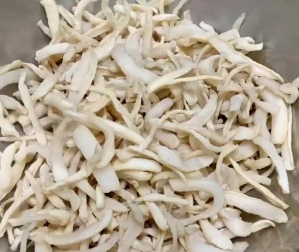 香辣脆口的蘿蔔乾只需要幾步