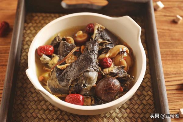 國慶後氣溫驟降轉涼，記得多煲湯喝，強化自身免疫力不容易感冒