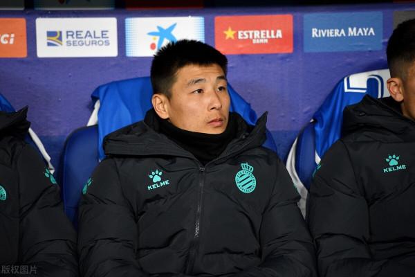 官宣！西人冬窗首籤敲定，身價750萬歐，曾絕殺曼聯，武磊陷絕境