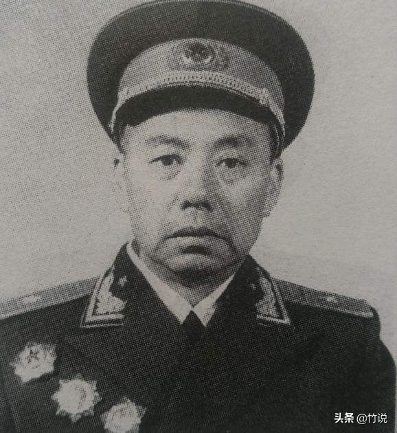 建國時我軍有10位“獨臂將軍”，他們是誰？1955年被授什麼軍銜？