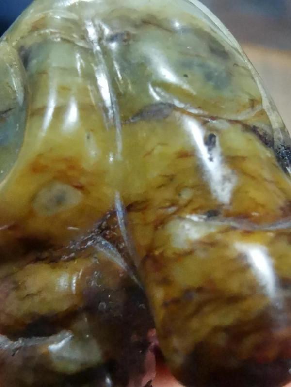 非常漂亮高古紅沁知了皮殼所表現的無法可仿本質特徵，跟仿品比較