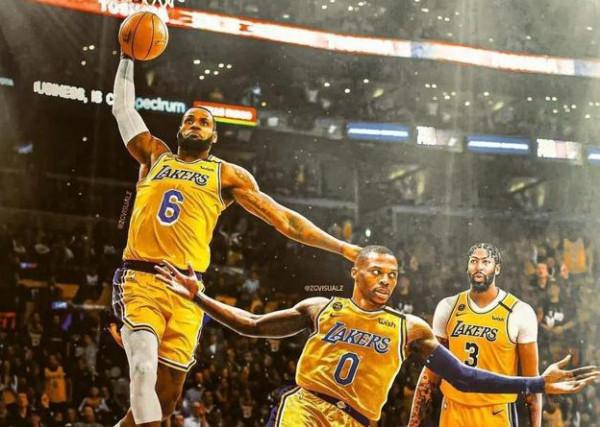 戴維斯大婚!詹姆斯、威少、考辛斯悉數到場,現場照片曝光 戴維斯大婚!詹姆斯、威少、考辛斯悉數到場,現場照片曝光