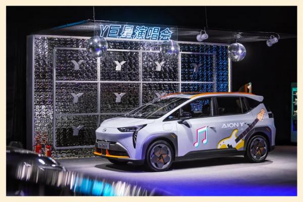 彈匣電池第一車潮酷亮相!