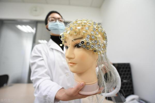 數智經濟頭條：5年內打造全球機器人中心，腦機介面開源平臺來了