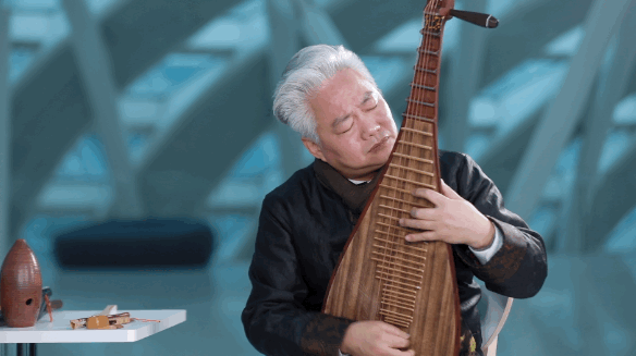 白髮魔老方錦龍一夜爆紅漲粉60萬,他到底是真大師還是作秀的網紅 白髮魔老方錦龍一夜爆紅漲粉60萬,他到底是真大師還是作秀的網紅