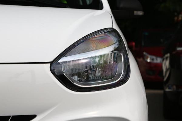 不到5萬起，3門4座雙氣囊，榮威再次推出代步小車，科萊威CLEVER