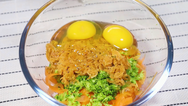 最長個的早餐，一口吃進10種營養，補鈣又補鐵，秋季必收藏的輔食