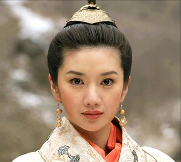 《假日暖洋洋2》比劉濤還美，唱跳歌手央視主持，她是苑冉