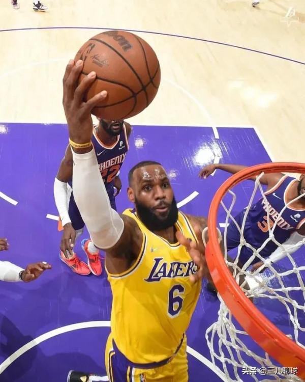 美媒評本賽季前十小前，你認同嗎？杜蘭特落榜，詹姆斯依然榜首