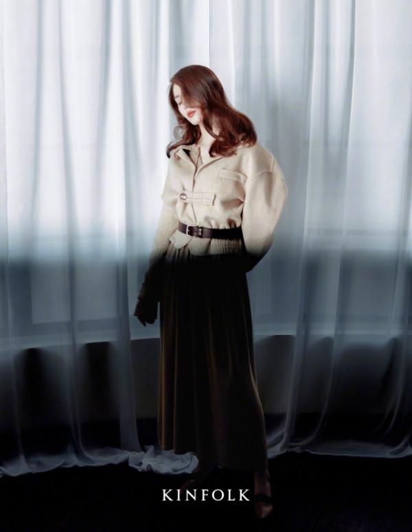 劉詩詩自創穿衣風格太驚喜!穿西裝霸氣颯氣,紅髮捲髮卻美到霸屏 劉詩詩自創穿衣風格太驚喜!穿西裝霸氣颯氣,紅髮捲髮卻美到霸屏