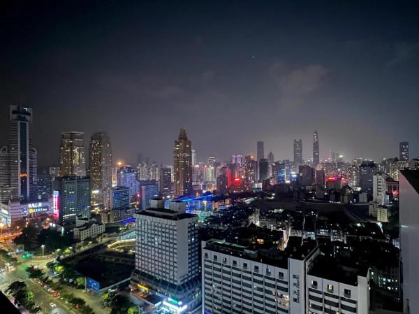 iPhone13 pro max分享幾張夜景和長焦