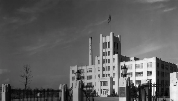 向百年企業學習,從瑞士羅氏大藥廠看華人企業去家族化隱憂 向百年企業學習,從瑞士羅氏大藥廠看華人企業去家族化隱憂