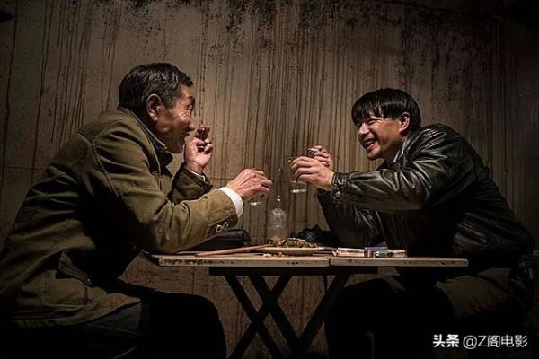 深度解析《暴雪將至》，從細節裡看餘國偉到底有沒有精神分裂？