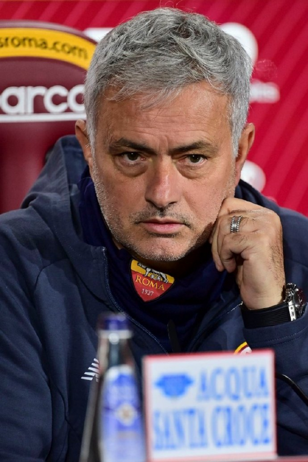 穆里尼奧為女兒的品牌帶貨，不要一分錢，而且還非常的開心