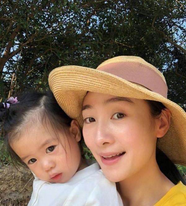 甄嬛傳10年後女演員現狀,朧月公主長成美少女,太后62歲依舊單身 甄嬛傳10年後女演員現狀,朧月公主長成美少女,太后62歲依舊單身