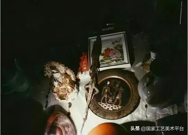 凌晨三點的“北京鬼市”，太陽出來就消失，您敢去嗎？