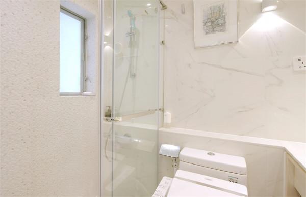 香港80後夫妻買下45㎡小家，搭起地臺將兩室變三室，網友：真的服