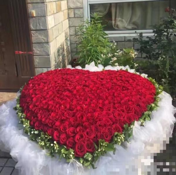 借一雙眼睛，發現自己的美