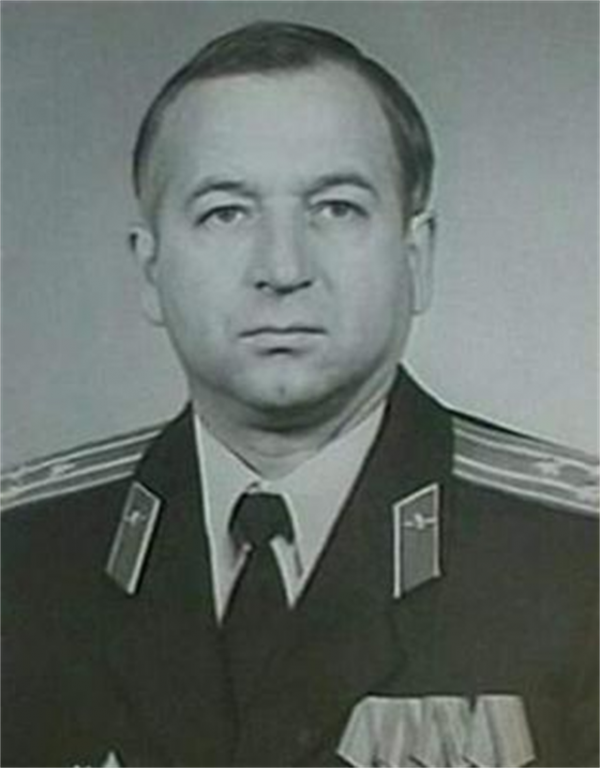 俄羅斯一叛徒曾出賣300多位俄間諜，普京如何處理？