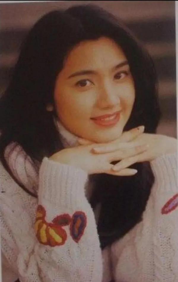 姐弟戀到底有多香，這4位嫁給“小丈夫”的女星，個個都是倒貼