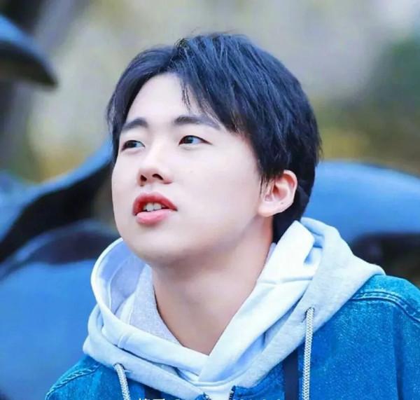 愛笑的男生（郭麒麟）