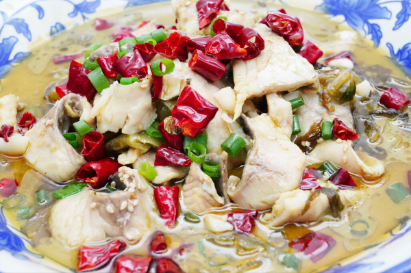 做酸菜魚有訣竅，記住關鍵3點，湯汁濃白，魚片滑嫩鮮香不易碎