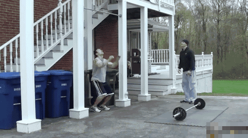 你在健身界是“殘級”還是“神級”，一個動作就能看出水平高低