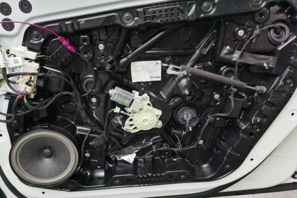 賓士A級改裝原車音響，帶來不一樣的車內音效！
