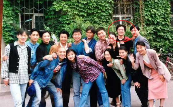 黃志忠：拋棄13年糟糠妻，愛上小3歲柯藍，52歲仍單身，他後悔嗎