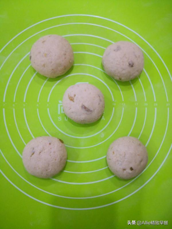 饅頭這樣做，鬆軟營養又飽腹，搭配非烤箱版烤雞、果蔬，真美味