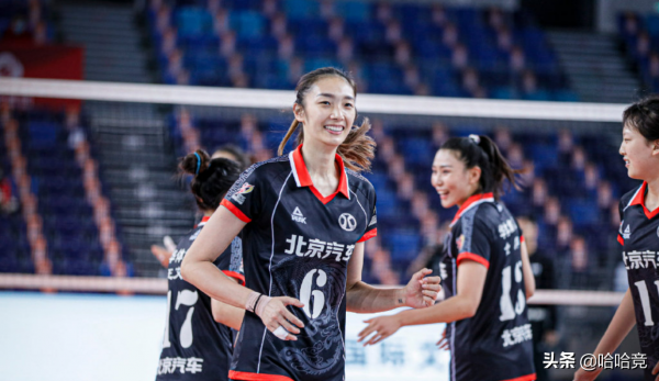 李盈瑩瓦爾加斯左右開弓,天津女排3比0豪取十連勝,北京九戰皆墨 李盈瑩瓦爾加斯左右開弓,天津女排3比0豪取十連勝,北京九戰皆墨