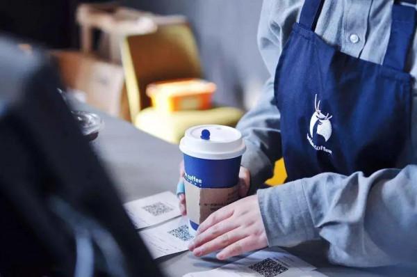 瑞幸咖啡：割美帝韭菜的“實幹家”，他才是真正的為民謀福利