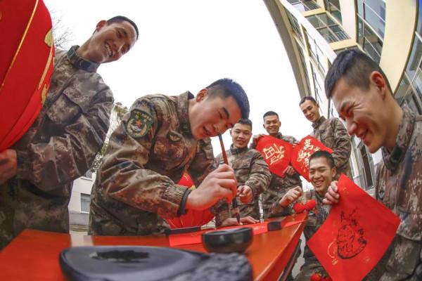 第71集團軍：虎年春節在軍營，別樣的暖！