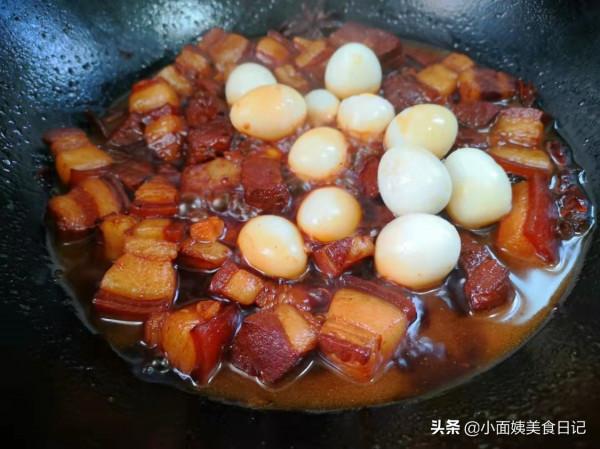 一塊五花肉加點鵪鶉蛋,燉一燉太香啦,濃香軟爛入味,真解饞 一塊五花肉加點鵪鶉蛋,燉一燉太香啦,濃香軟爛入味,真解饞