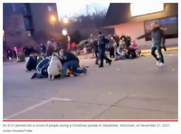 特朗普就駕車撞人死傷事件發聲:毀滅性、可怕,非常病態 特朗普就駕車撞人死傷事件發聲:毀滅性、可怕,非常病態