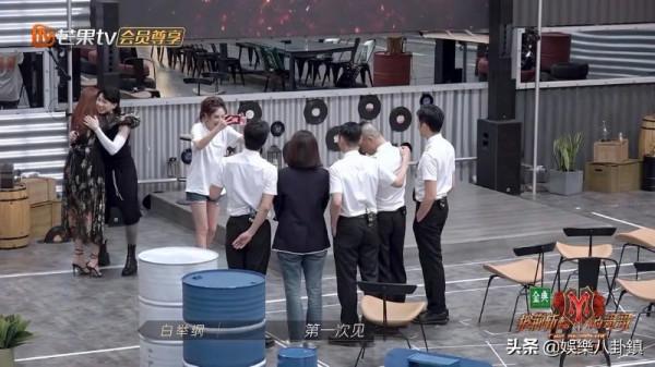 嫂子團探班認親!張智霖袁詠儀線上嗑晉鉉!蔡少芬急喊老婆在這裡 嫂子團探班認親!張智霖袁詠儀線上嗑晉鉉!蔡少芬急喊老婆在這裡