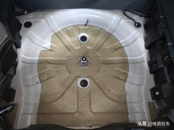 新車30W的冷門SUV日產樓蘭,6年車齡五折就能入手,究竟值不值? 新車30W的冷門SUV日產樓蘭,6年車齡五折就能入手,究竟值不值?