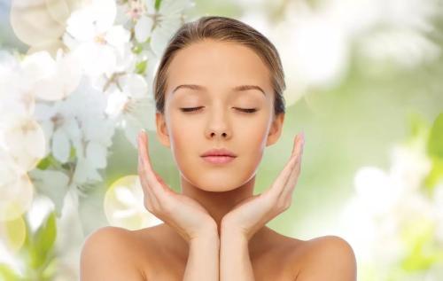 女性朋友須知：一日之計在於晨，晨起5個習慣，美麗容顏常相伴