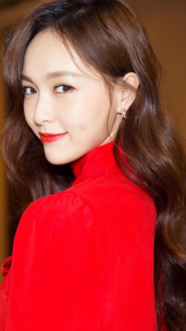 唐嫣，嫣然一笑就是傾城形象的女神